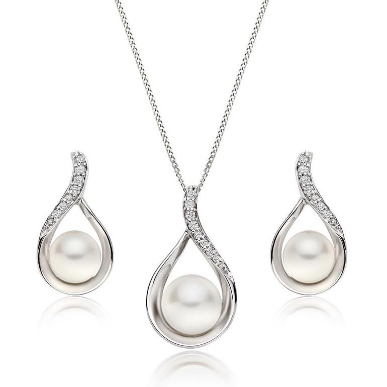 9ct White Gold Diamond Freshwater Cultured Pearl Pendant and Earrings Set