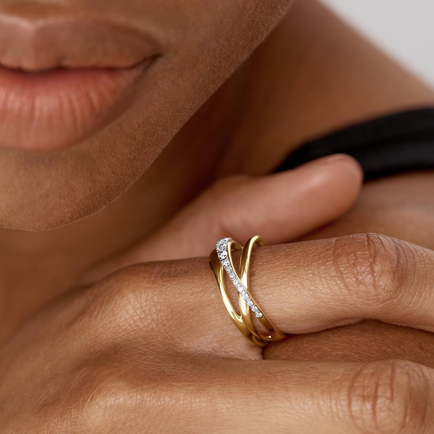 Monica Vinader Nura 18ct Yellow Gold Vermeil Lab Grown Diamond Pavé Ring