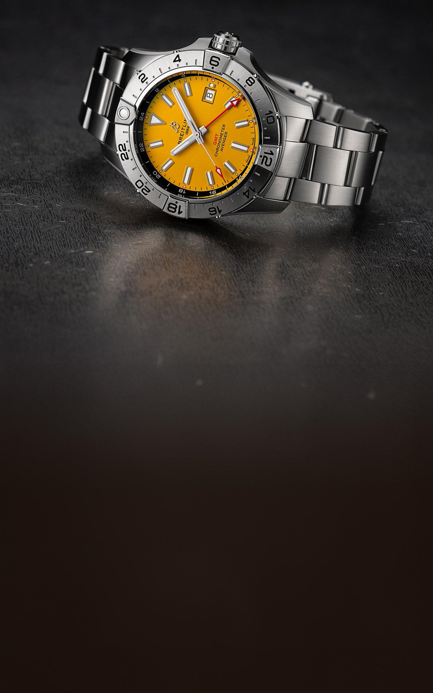 Breitling Avenger GMT 44 Special Edition