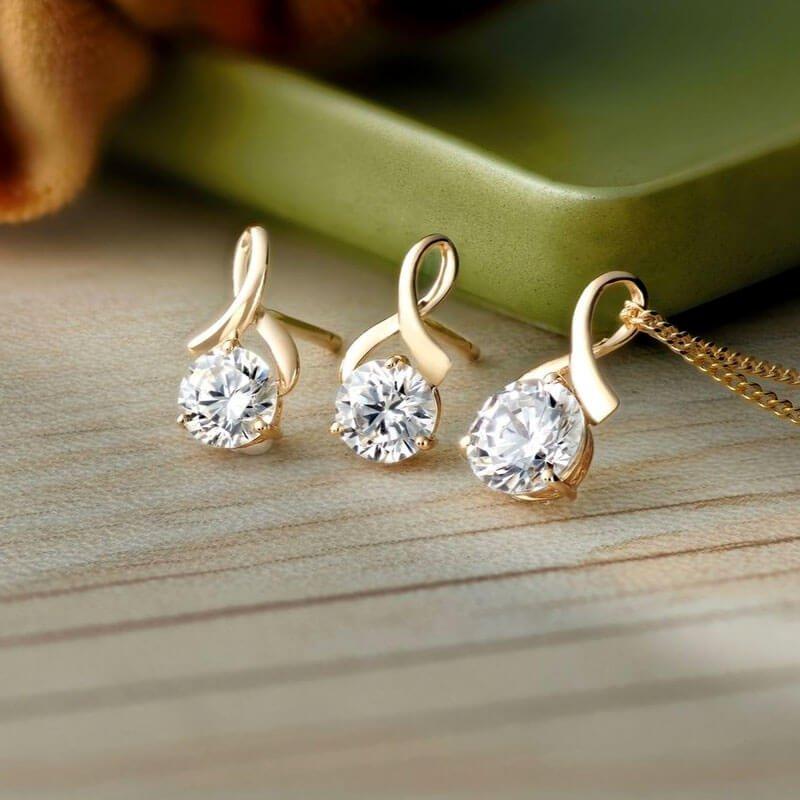 How to clean gold jewellery How to clean gold jewellery