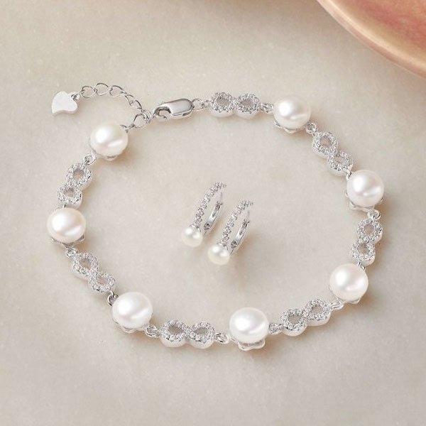 June's Birthstone | Pearl June's Birthstone | Pearl