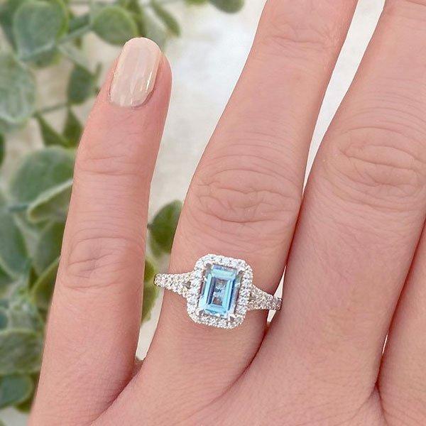 March's Birthstone | Aquamarine March's Birthstone | Aquamarine
